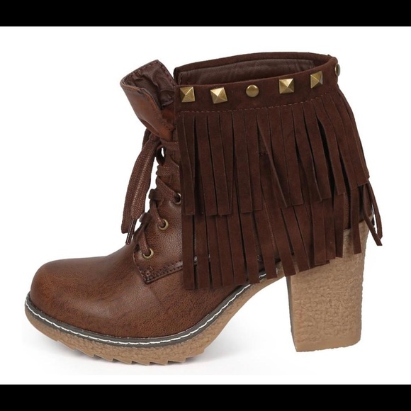 Brown Lace up Boots - Picture 3 of 7